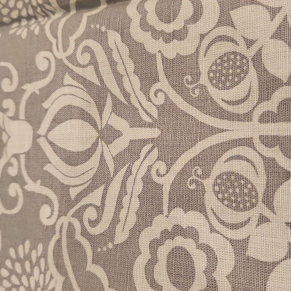 NORDSTROM AT HOME Set of 4 Placemats & Napkins set - Picture 11 of 16